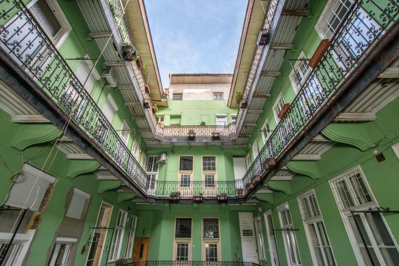Timeless Apartment Budapest Bagian luar foto
