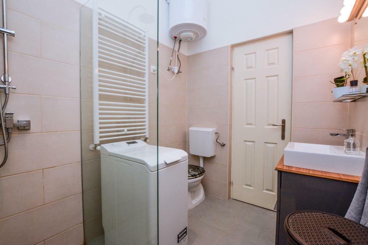 Timeless Apartment Budapest Bagian luar foto