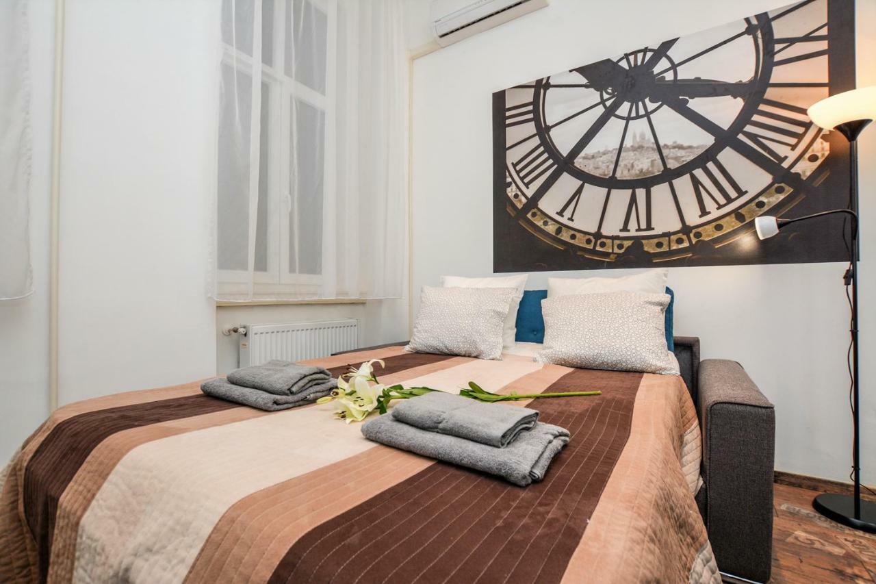 Timeless Apartment Budapest Bagian luar foto