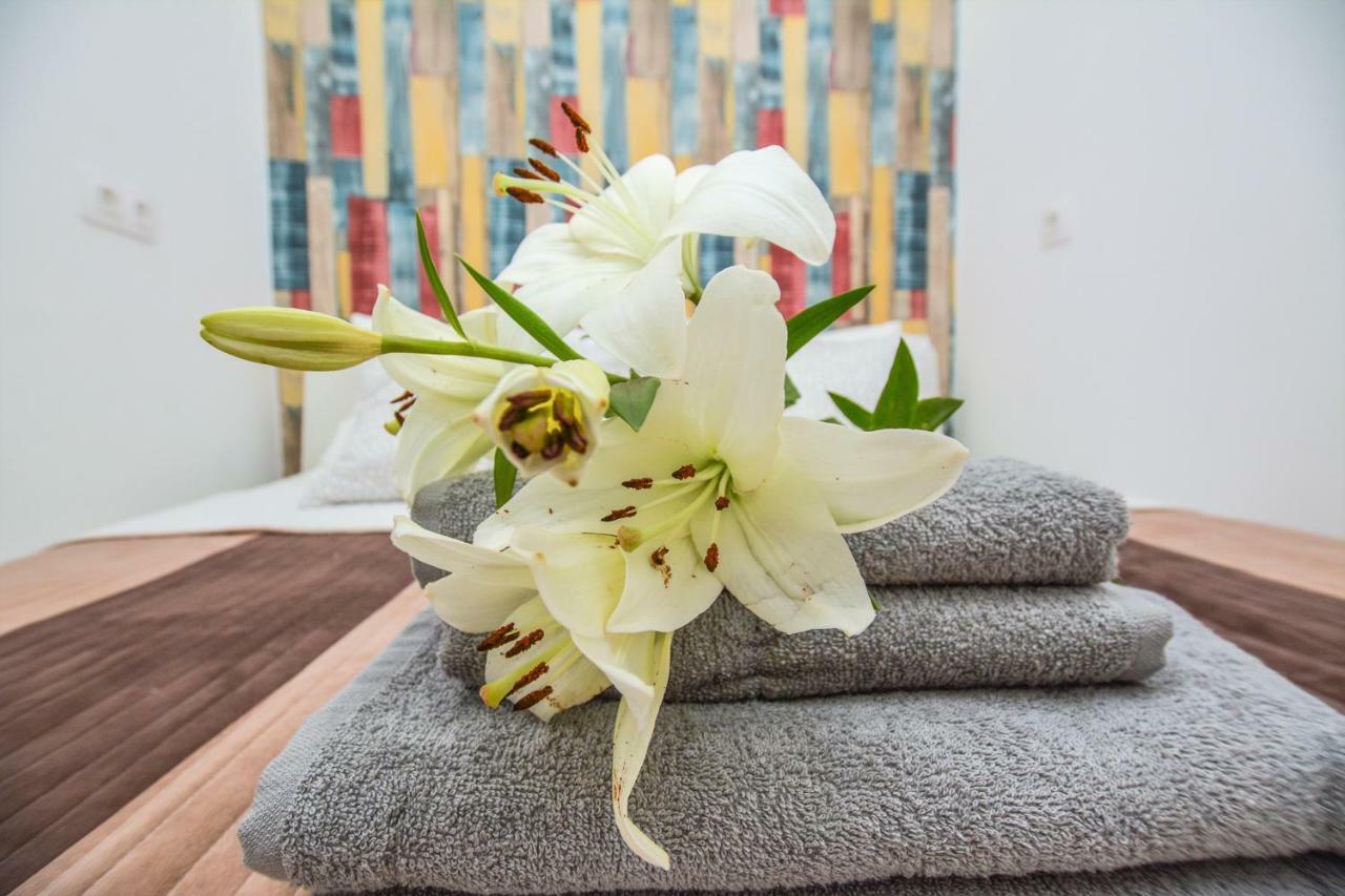 Timeless Apartment Budapest Bagian luar foto